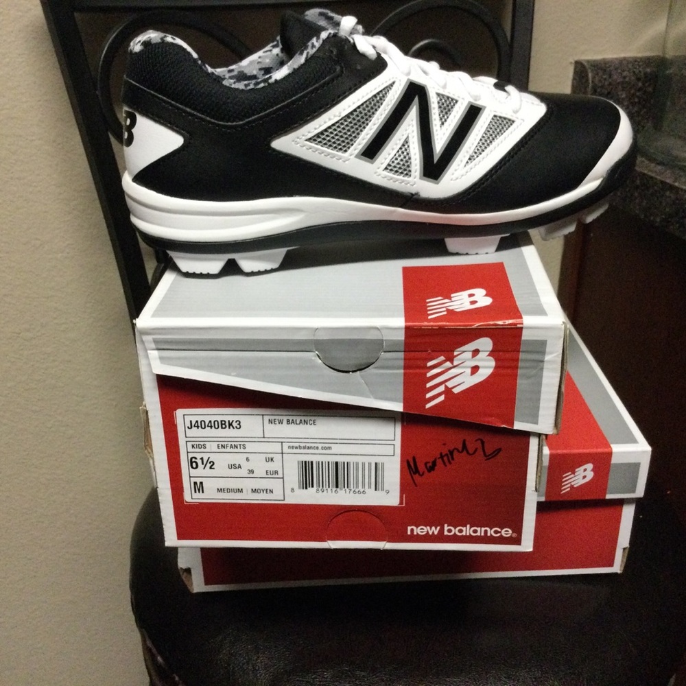 Boys cleats